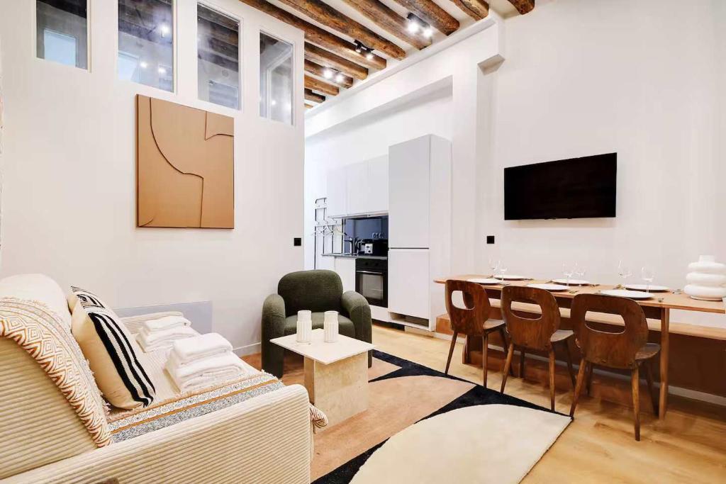 Les Halles - Grands Boulevards Stylish 2BR - 6P - 5