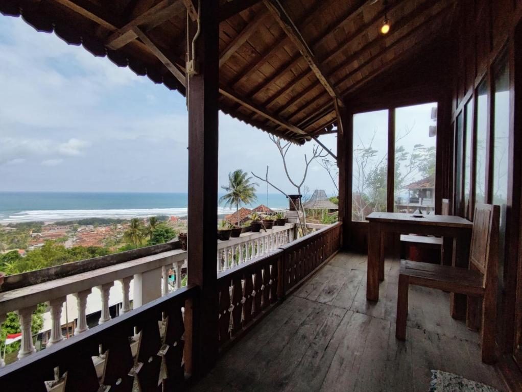 Balcony/terrace, Villa Joglo Paris Yogyakarta in Yogyakarta