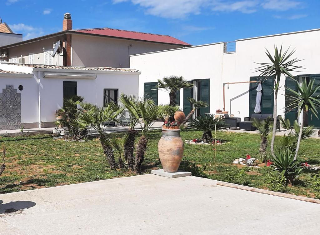 La Casa dei palmizi - 5