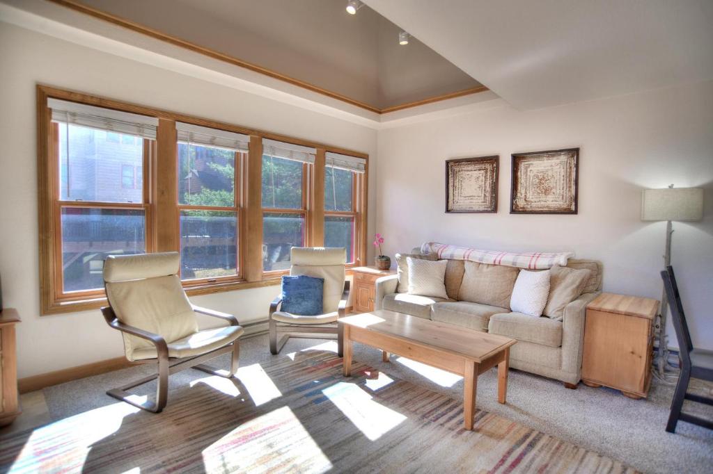 2 2 Ferringway 26, Durango