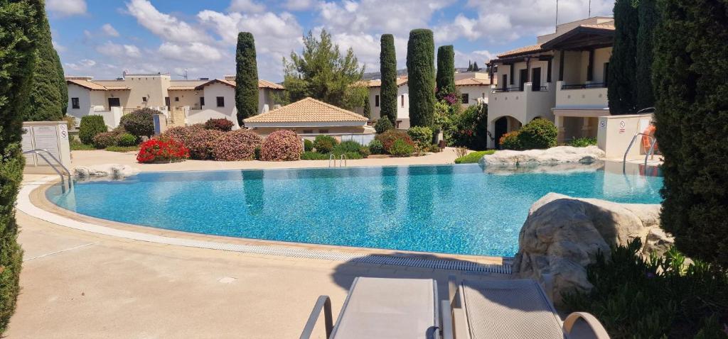 ZC02 Adjacent to Aphrodite Hills- Communal Pool, Garden, Kouklia