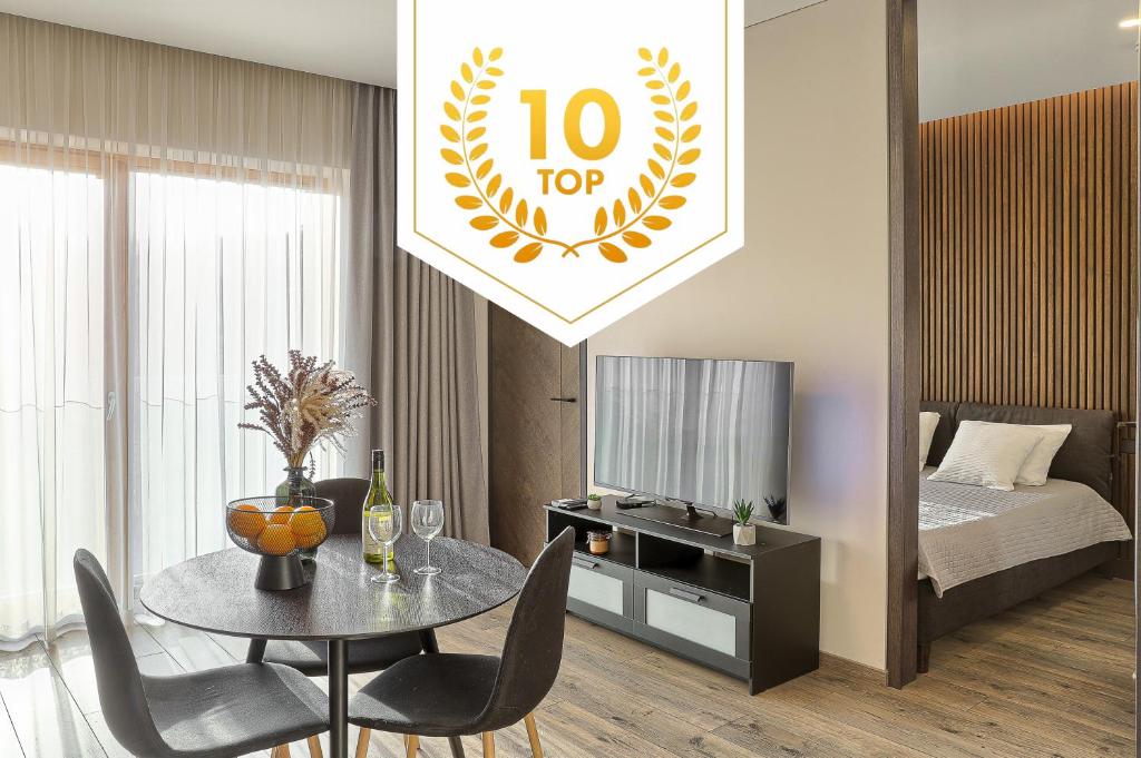 Amazing central apartments x free parking x SELF CHECK IN 24x7, Vilnius