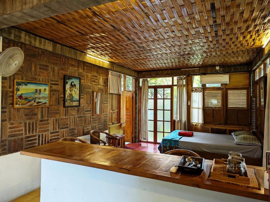 Omah Mawar 2-Floor Studio Unit, Timuran