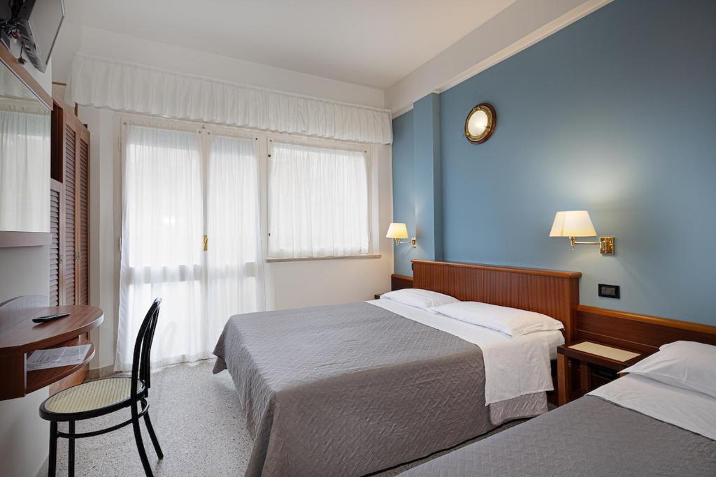 Hotel Avana Fronte Mare - 3
