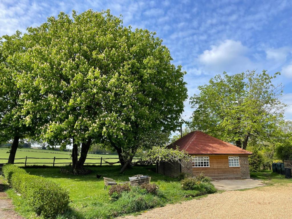 Motts Lodge, Kippings Cross
