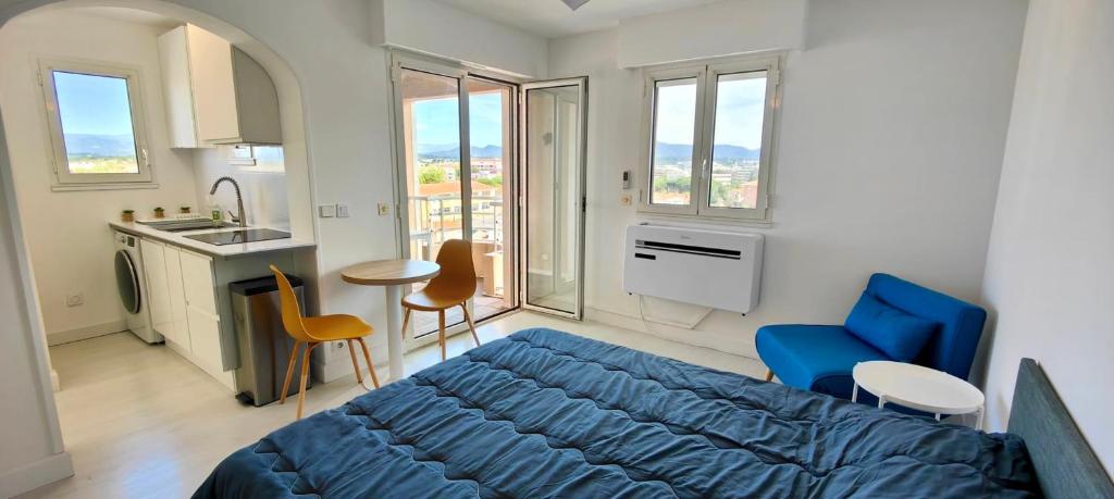 Lovely studio with balcony - near the beach - 4