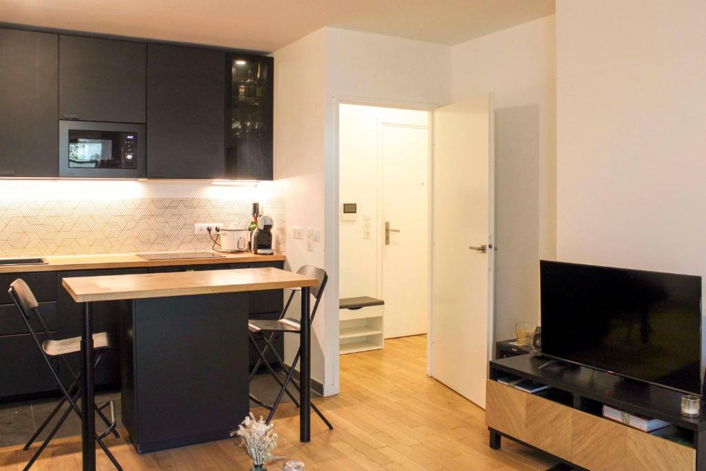 Beautiful 1-bedroom apartment with terrace - 4