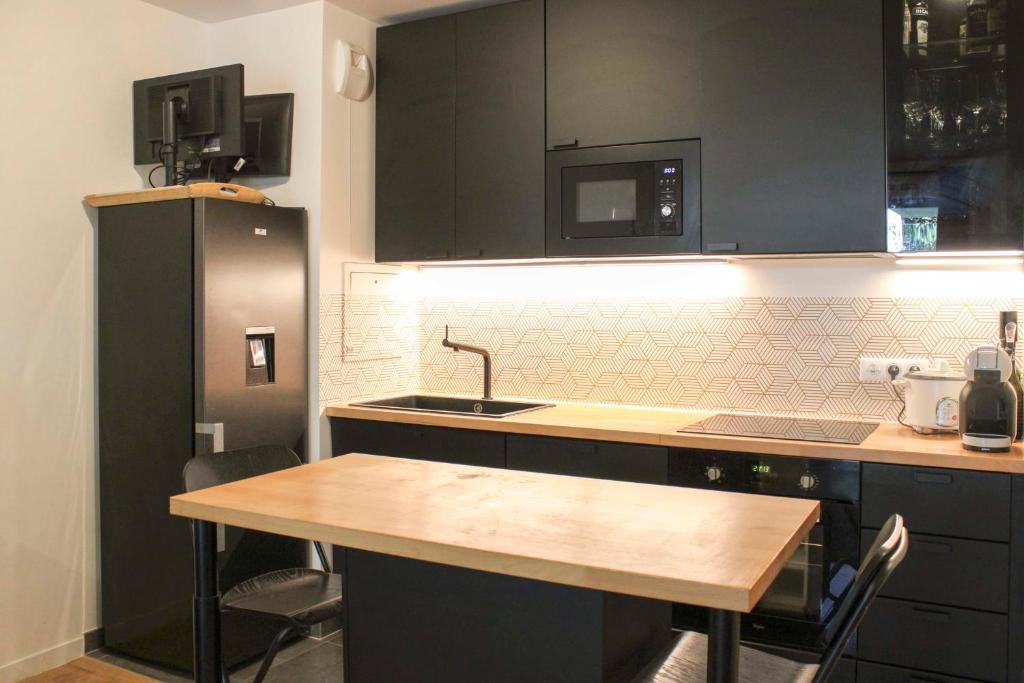 Beautiful 1-bedroom apartment with terrace - 5