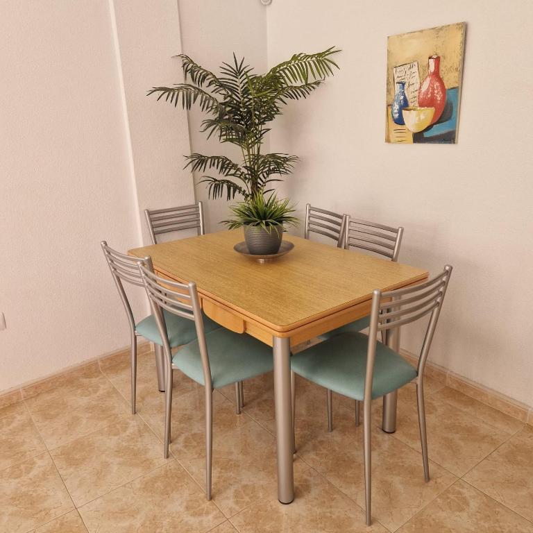 precioso apartamento soleado, con piscina, cerca del mar - 1