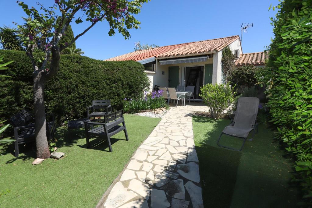 Maison fleurie quartier calme st Cyprien - 2
