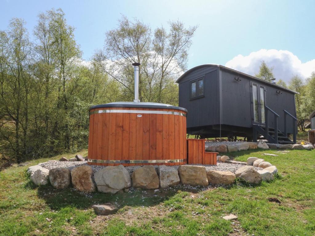 Coraldie, Newtonmore