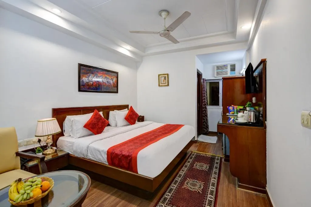 Hotel Chanchal Deluxe - New Delhi Train Station，位于新德里的酒店