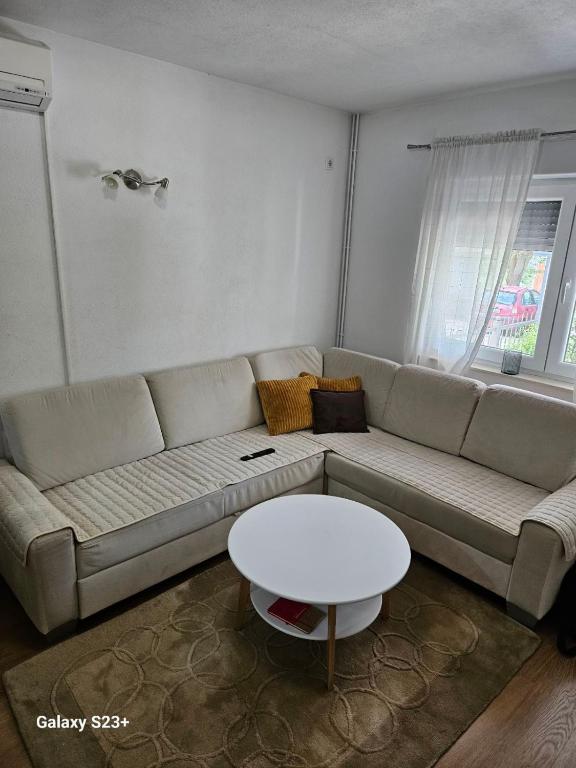 HoUsE GuSkA - 5