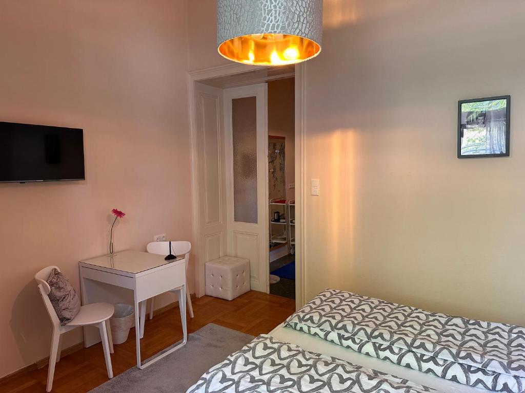 Kristall, Doppelzimmer mit Balkon in Toplage, Zentrum - 5
