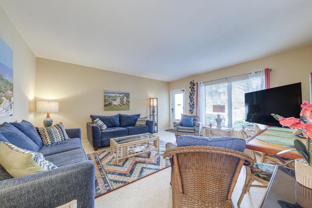 Ft Lauderdale Apt with Pool - 1 Mi to Beach Access!, Fort Lauderdale