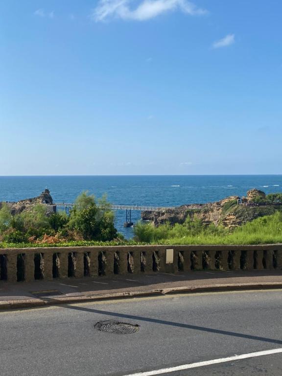 Studio Biarritz 2 personnes face à l'océan proche plages Port - 2