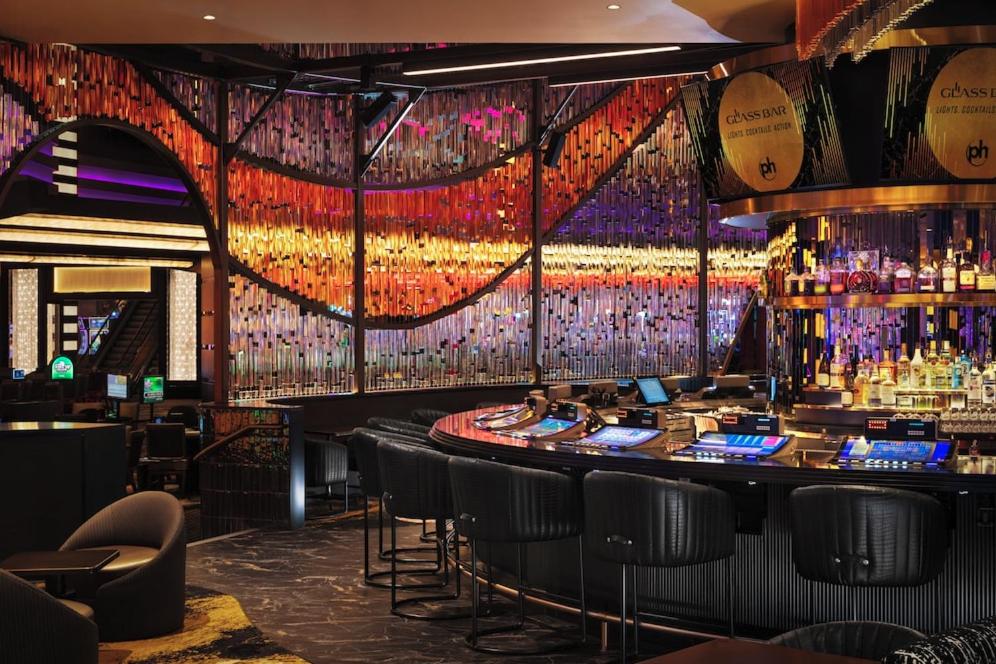 Bar/lounge