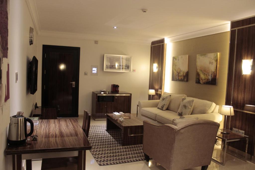 Közös társalgó / TV