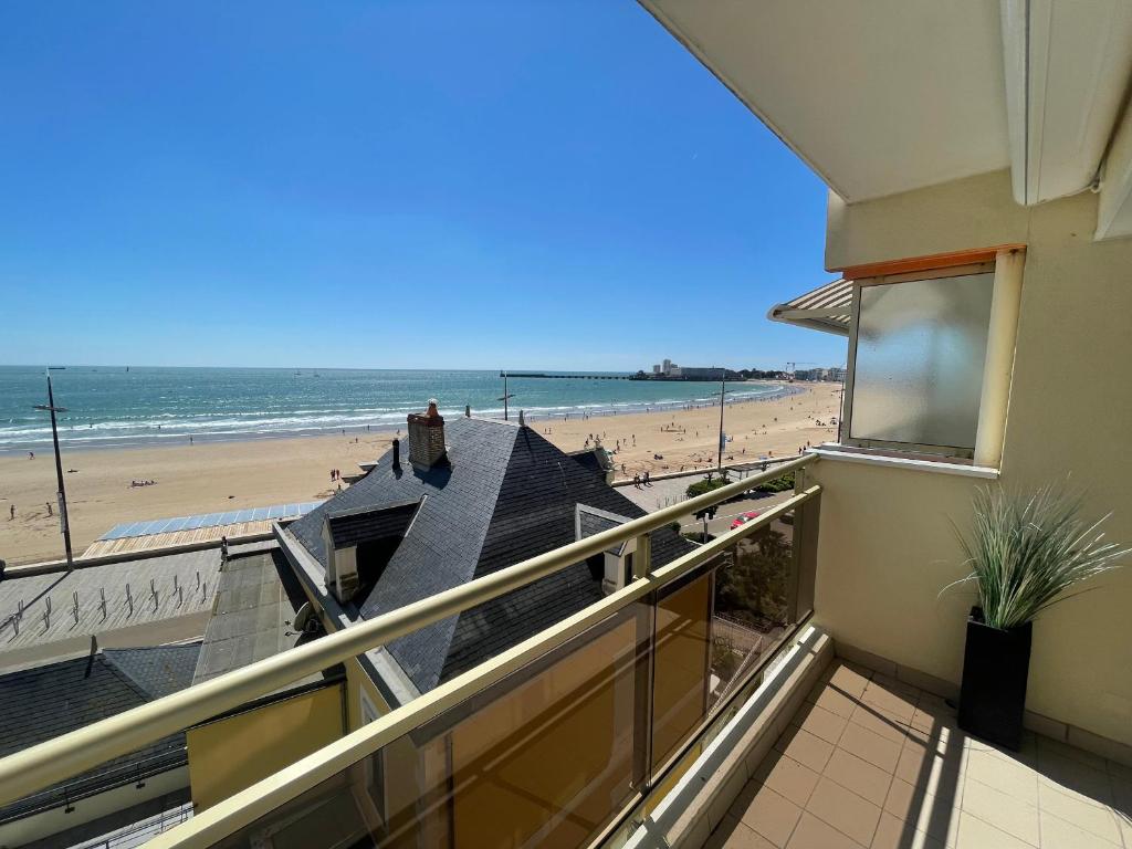 Bel appartement T3 avec balcon, parking et Wi-Fi aux Sables-d'Olonne - FR-1-92-622 - 1