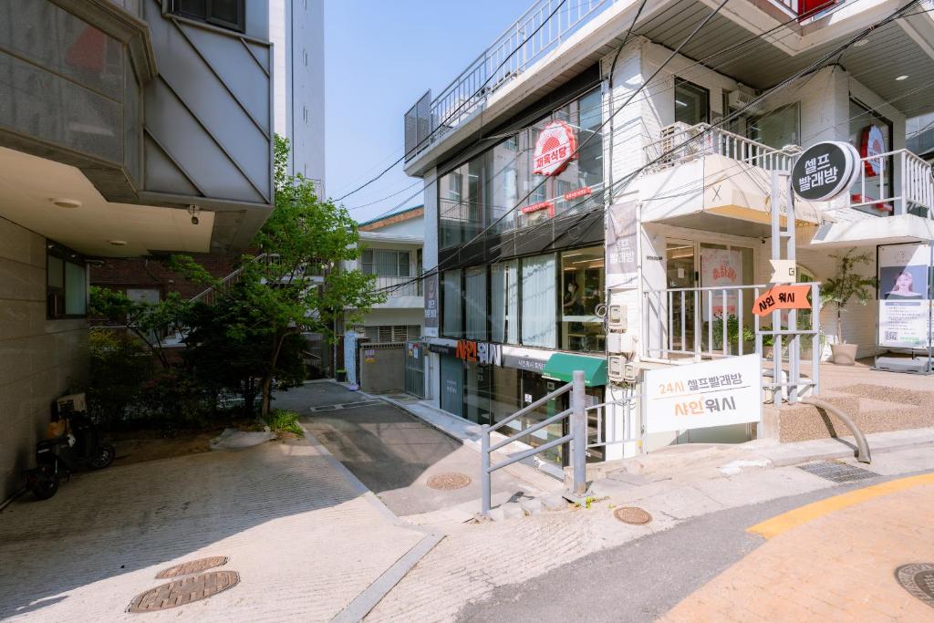 건대 숙소 침실