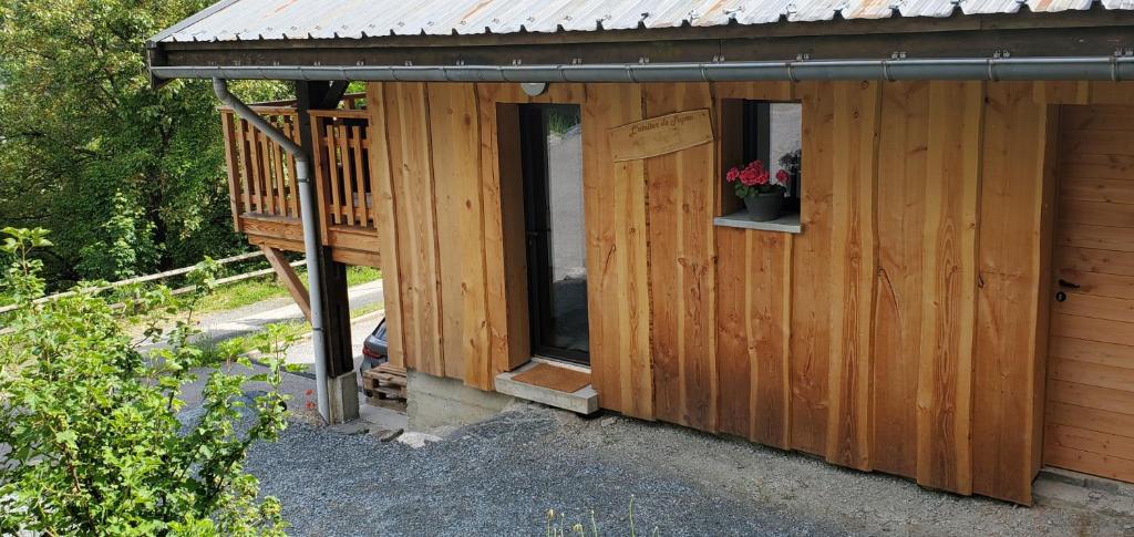 Appartement tout confort avec balcon et coin terrasse - 1