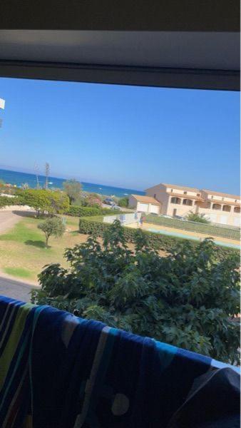 Appartement aéré avec vue sur la mer , plage 50m et piscine 20m dans la résidence, Le Barcarès