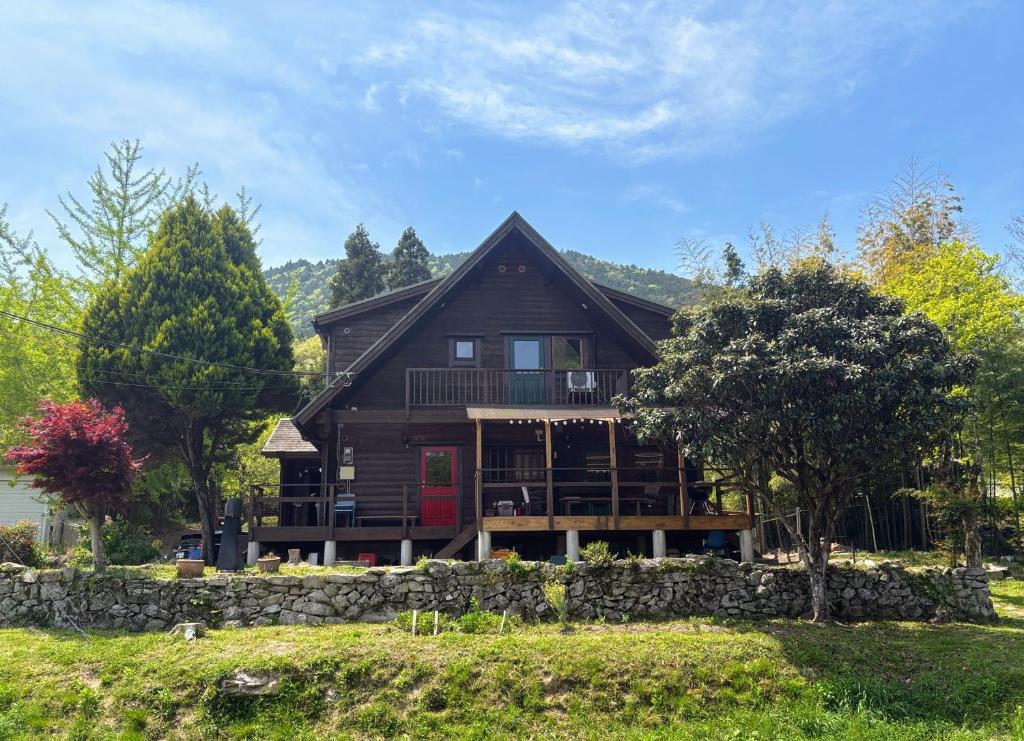 ログハウスSprout, Kato