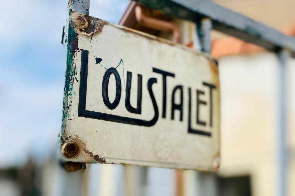 L'Oustalet Arles, Arles