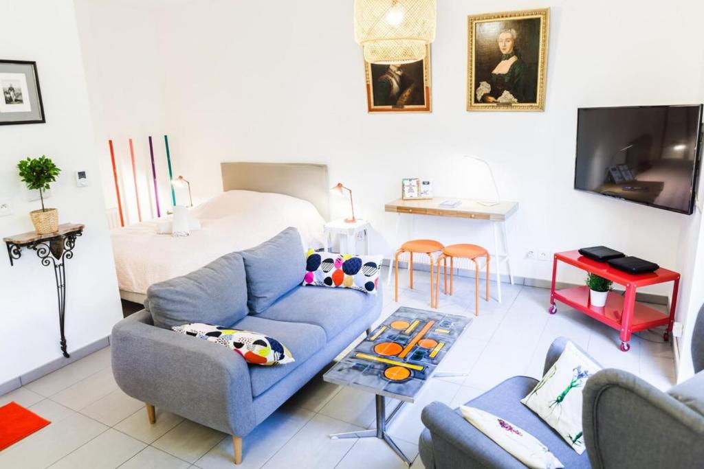 Studio with Garage Near Perrache Train Station Lyon City Center, Lyon