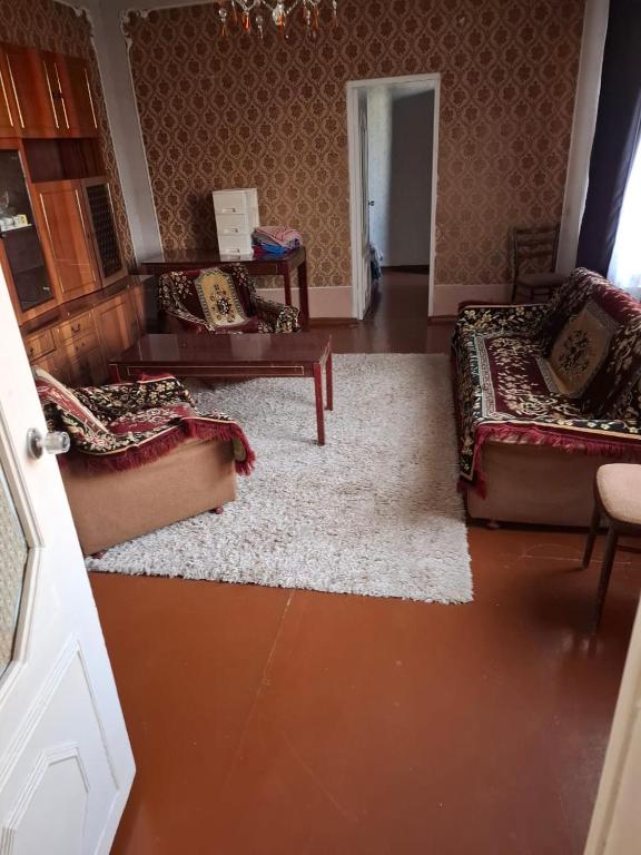 Mkhitaryan Brothers Arc, Gjumri