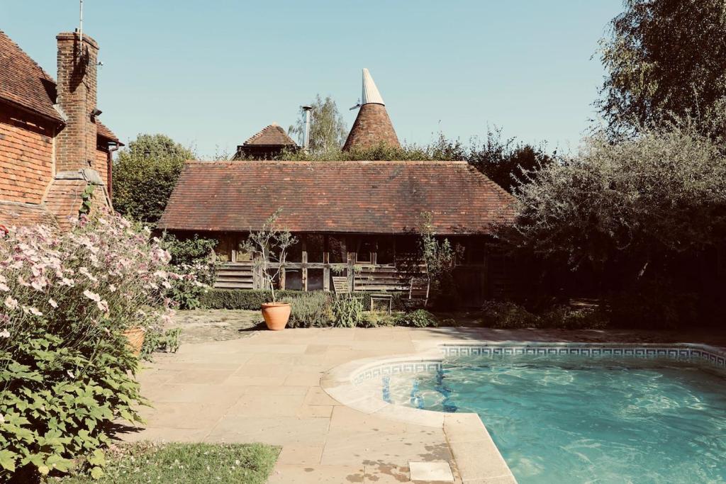 Cart Shed Heaven, Sissinghurst