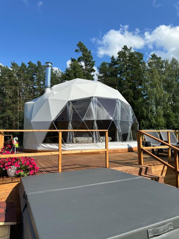 Grisli glempings, Gauja