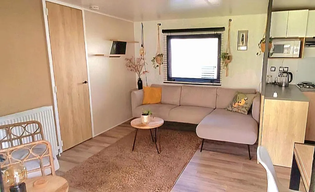 Chalet Cozy Cove te Lauwersoog,1-6 Pers, 3 Schlafzimmer, 2 Badezimmer, 55m2!, hotel in Lauwersoog