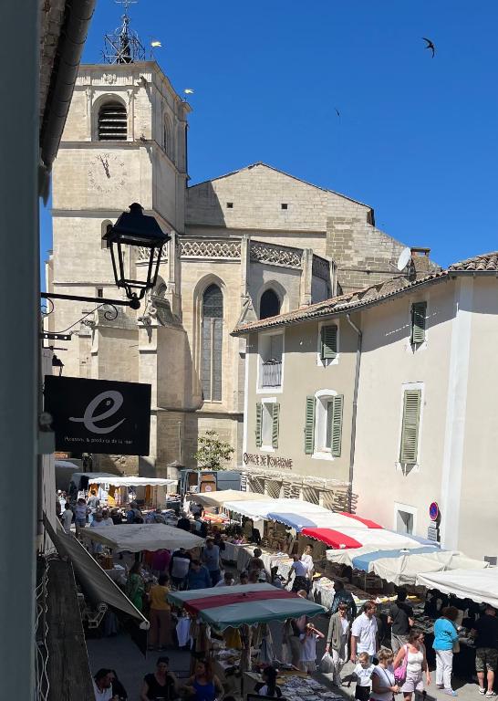 Logement studio avec vue sur le centre Historique, LʼIsle-sur-la-Sorgue