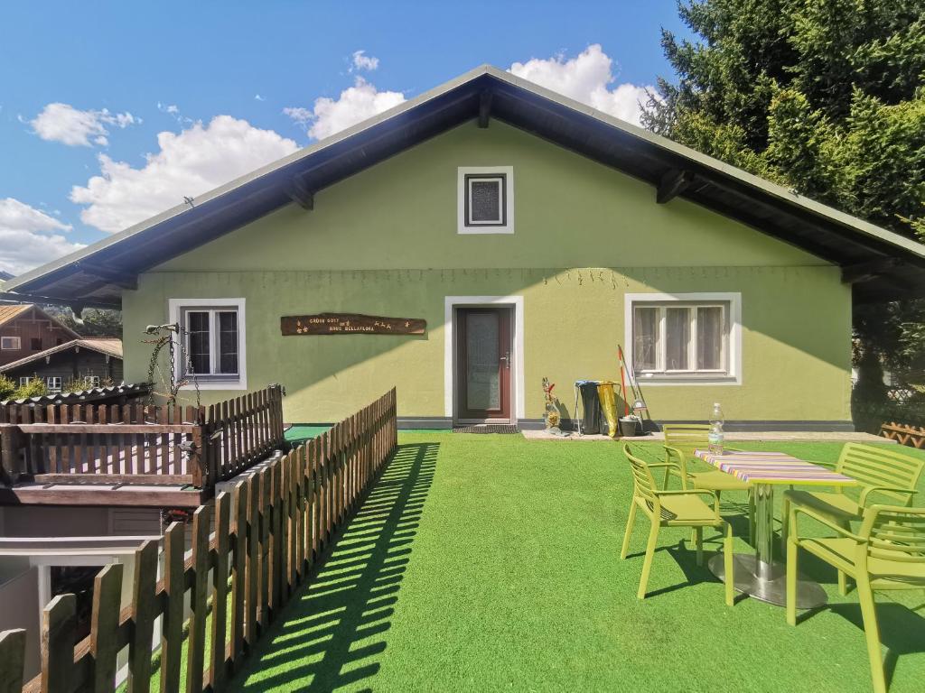 Haus Bellaflora Apartman, Haus im Ennstal