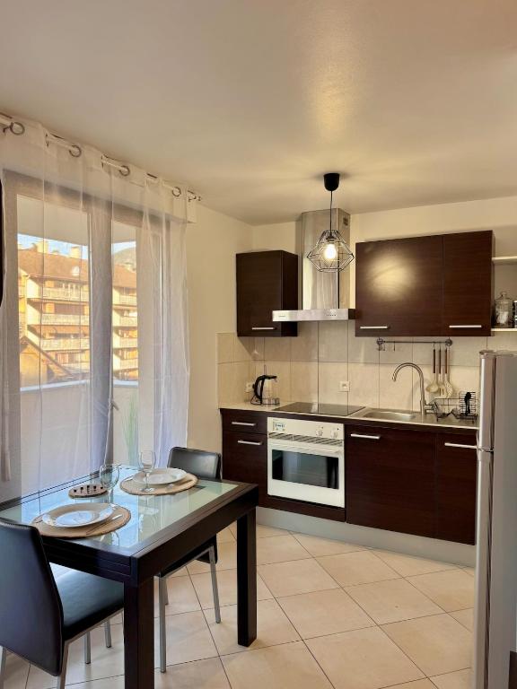 Annecy cozy studio with terrace - 2