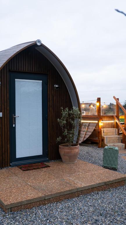 Hidden Acres- Luxury Glamping Pod, Malahide