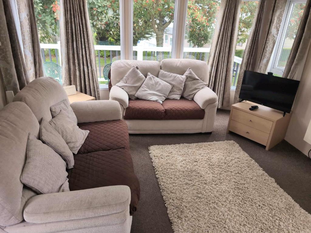 Thames view at Kent Coast Holiday Park, Allhallows