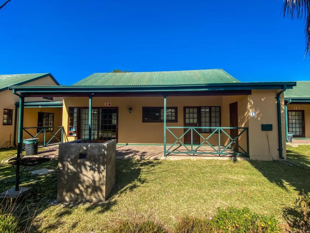 Pandleberry, Warmbaths