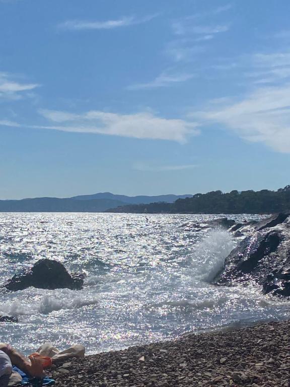 ST RAPHAEL- Mobile Home 3ch clim -MAGNIFIQUE VUE MER-ILE D'OR - Plages et Piscine - 2