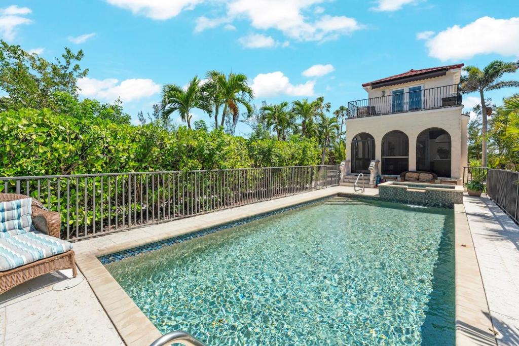 Castle By The Sea, Sanibel