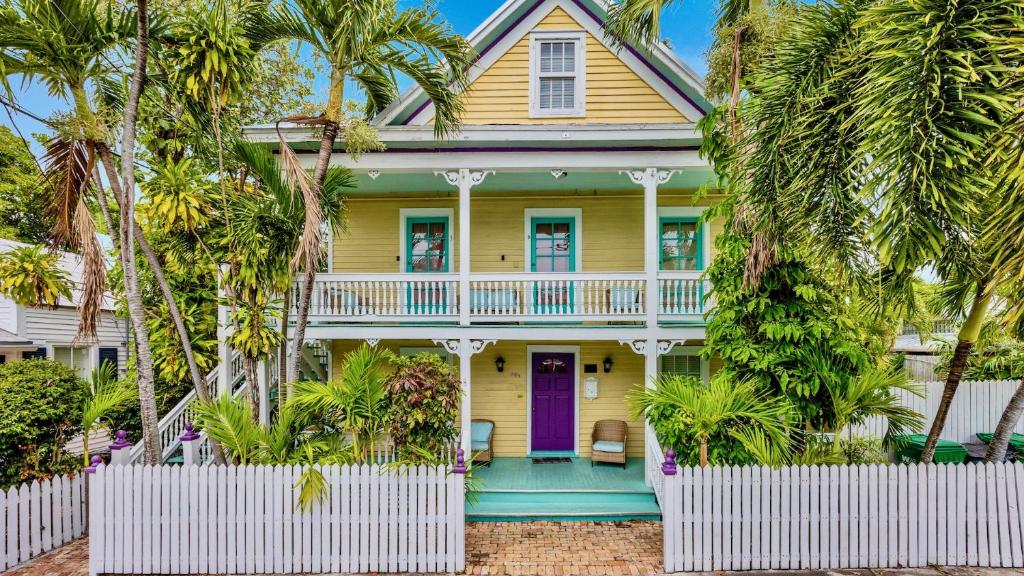 Matecumbe Suite by Last Key Realty, Key West
