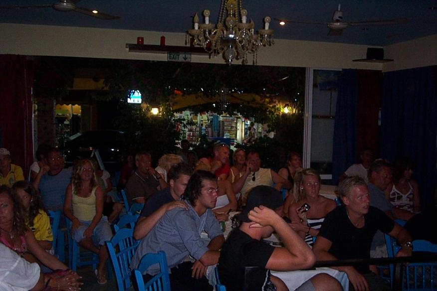 Shared lounge/TV area