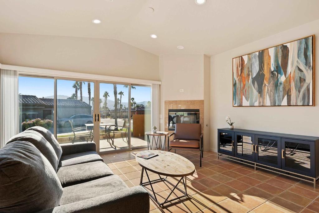 Casita 86153 - Sofa sleeper only, Coachella