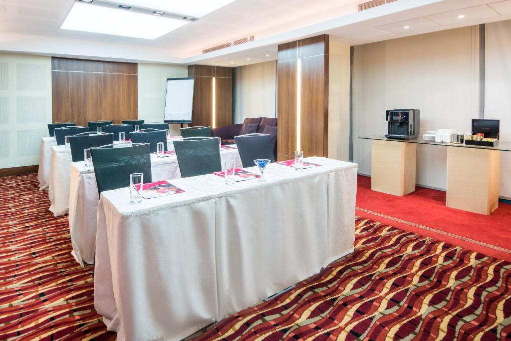 Sala de reuniões / Salões de baile
