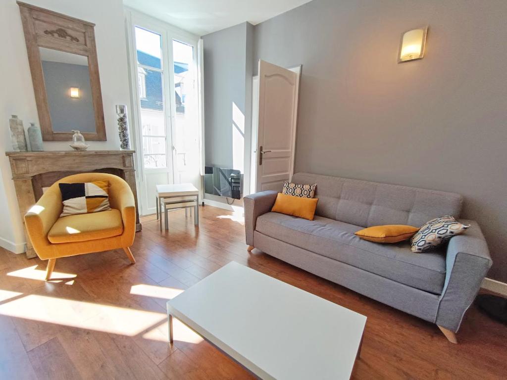 Luchon Holidays, parking, wifi, balcon, cave, T3 8 personnes - 3