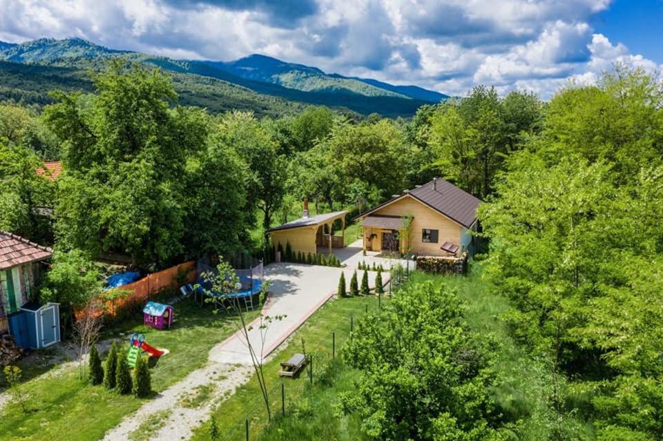 River Residence Chalet 전경