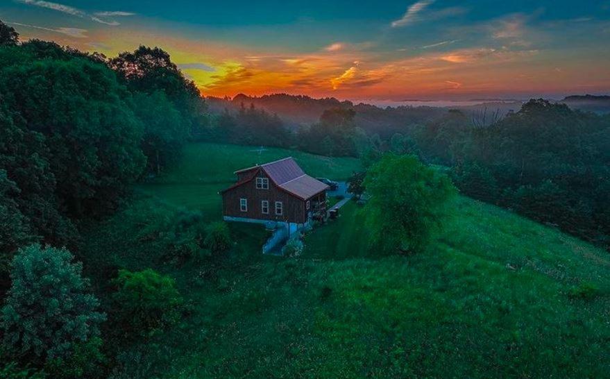 Deer Run - by The Chalets, Logan