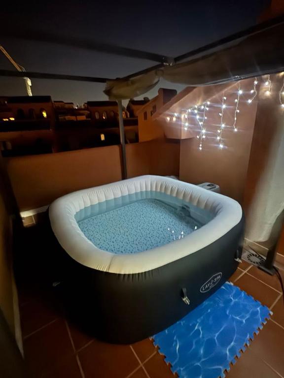 Sea View Penthouse Apartment with Hot Tub - Casa Bella Vista, Buenas Noches , Estepona - 5