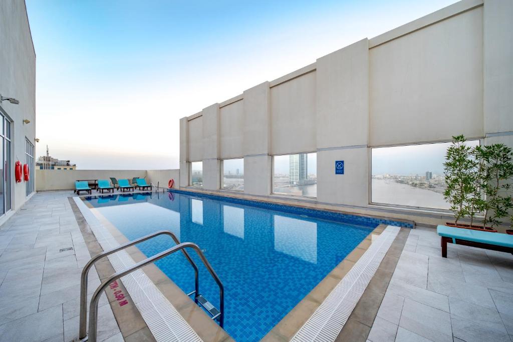 Swimming pool, Citymax Hotel Ras Al Khaimah in Ras Al Khaimah